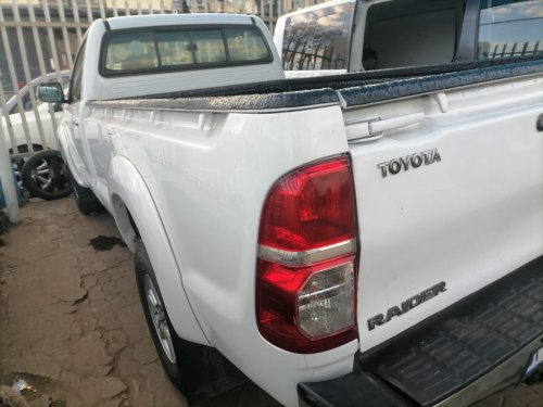 Toyota Hillux Diesel Model 2028 Manual 